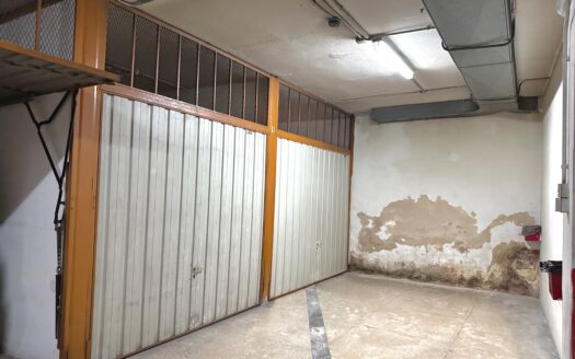 Piso con garaje en Cuatro Caminos